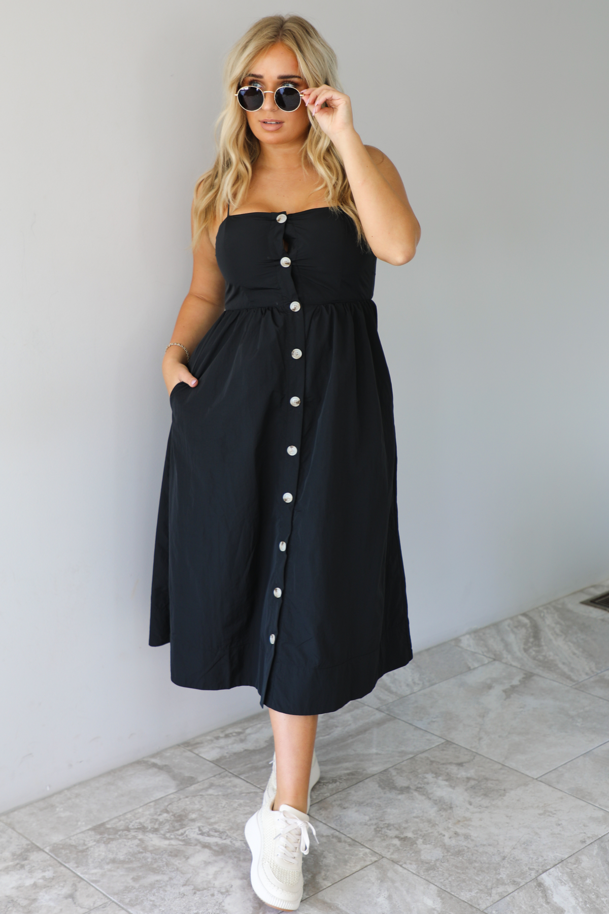 Off The Coast Midi Dress: Black