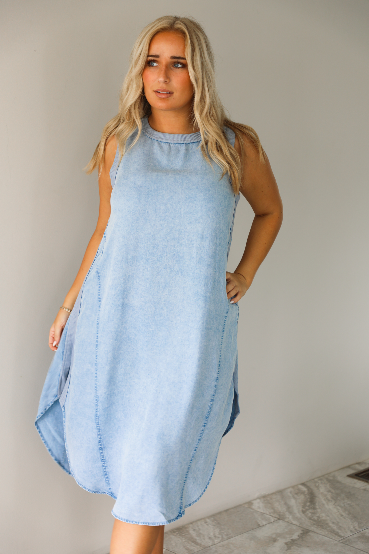 Keeping Tabs Midi Dress: Light Denim